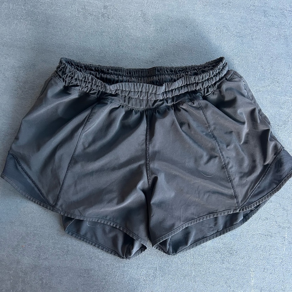 Lululemon 4” Hotty Hot Black Athletic Shorts Lightweight Moisture-Wicking
